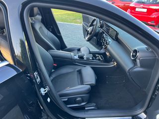 Mercedes-Benz A 180 2018 A 180 d DCT Progressive-thumb-38