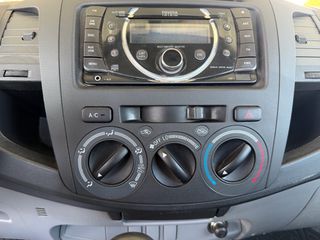 Φορτηγό Έως 7.5τ Toyota 2011 Hilux 2011 1/2 4x2-thumb-40