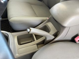 Φορτηγό Έως 7.5τ Toyota 2011 Hilux 2011 1/2 4x2-thumb-44