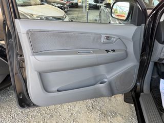 Φορτηγό Έως 7.5τ Toyota 2011 Hilux 2011 1/2 4x2-thumb-28