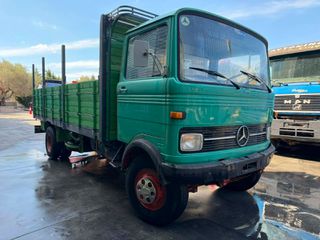 Open Body Truck Mercedes-Benz 1980 LP 813