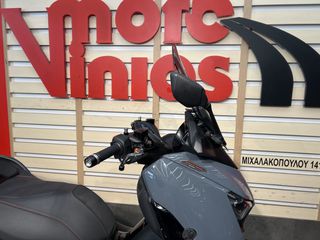 Yamaha XMAX 300 Tech Max 2022-thumb-7