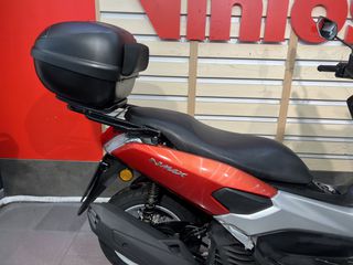 Yamaha NMAX 125 2016-thumb-5
