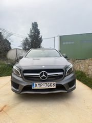 Mercedes-Benz GLA 200 2015 AMG LINE !!-thumb-4