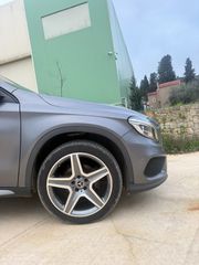 Mercedes-Benz GLA 200 2015 AMG LINE !!-thumb-8