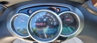 Piaggio Beverly 350 2019-thumb-6