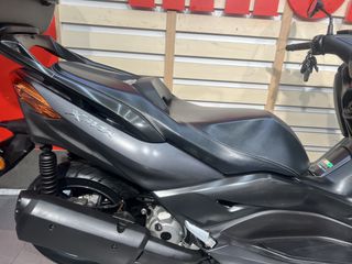 Yamaha XMAX 300 2018-thumb-6