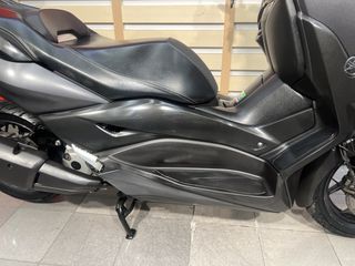 Yamaha XMAX 300 2018-thumb-8