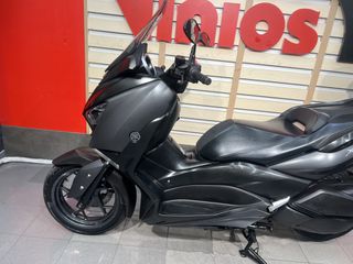 Yamaha XMAX 300 2018-thumb-16