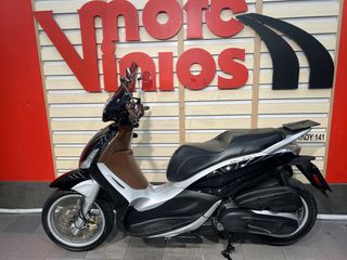 Piaggio Beverly 350 2019-thumb-13