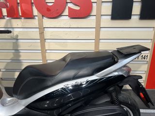 Piaggio Beverly 350 2019-thumb-19