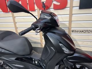 Piaggio Beverly 300i 2024 S-thumb-10