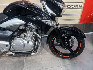 Suzuki Inazuma 250 2015-thumb-9