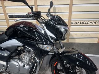Suzuki Inazuma 250 2015-thumb-10