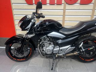 Suzuki Inazuma 250 2015-thumb-15