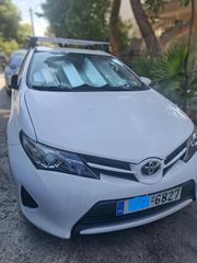 Toyota Auris 2014