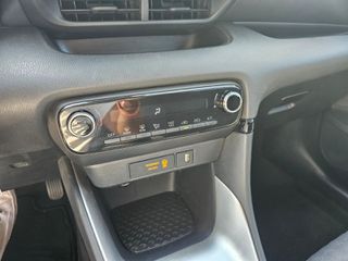Toyota Yaris 2021 1.5 116ps Hybrid Active Plus-thumb-29