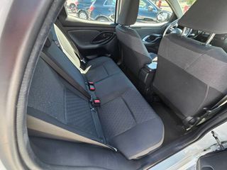 Toyota Yaris 2021 1.5 116ps Hybrid Active Plus-thumb-23