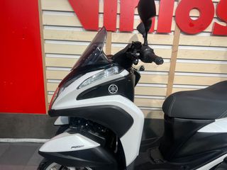 Yamaha Tricity 125 2016-thumb-12