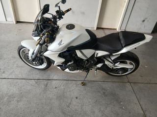 Honda CB 1000 R 2010 Cb1000r-thumb-12