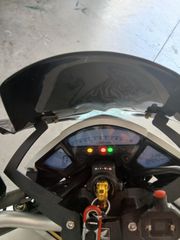 Honda CB 1000 R 2010 Cb1000r-thumb-35