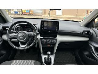 Toyota Yaris Cross 2022 active-thumb-8