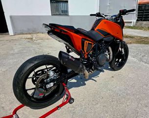 KTM 690 Duke 2019-thumb-1