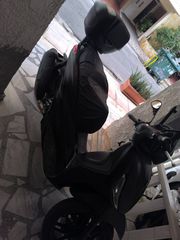 Piaggio Beverly 300 2023-thumb-4