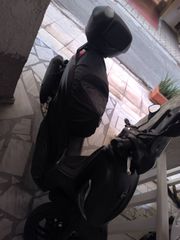 Piaggio Beverly 300 2023-thumb-6