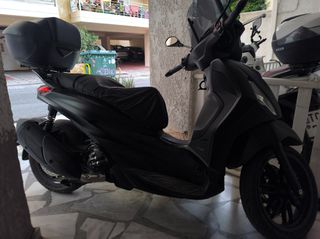 Piaggio Beverly 300 2023-thumb-7