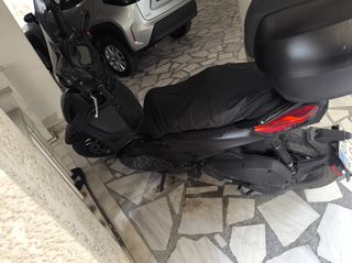Piaggio Beverly 300 2023-thumb-13