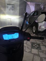 Piaggio Beverly 300 2023-thumb-14
