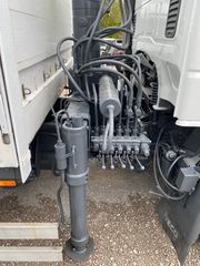 Γερανοί - Φορτηγά Με Γερανό Iveco 2006 ML 150E24 με Γερανό HMF με 1 Bελόνι-thumb-9