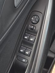 Opel Crossland X 2018 1.2 TURBO-thumb-32