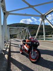 Honda CBR 400 1996 NC29 rr