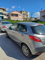Mazda 2 2009-thumb-1