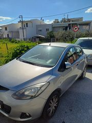 Mazda 2 2009-thumb-2