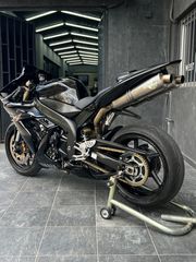 Yamaha YZF-R1 2005-thumb-10