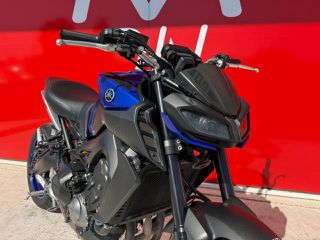 Yamaha MT-09 2017-thumb-25