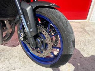 Yamaha MT-09 2017-thumb-10