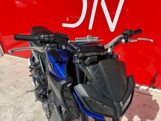 Yamaha MT-09 2017-thumb-11