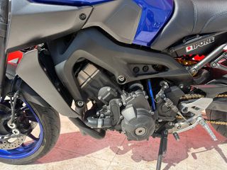 Yamaha MT-09 2017-thumb-17