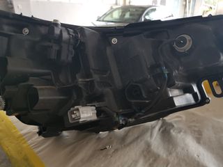 Toyota chr-thumb-3