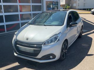 Peugeot 208 2017 Peugeot 208 1.2 e-THP GT Line-thumb-1