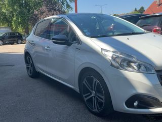 Peugeot 208 2017 Peugeot 208 1.2 e-THP GT Line-thumb-7