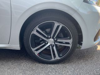 Peugeot 208 2017 Peugeot 208 1.2 e-THP GT Line-thumb-9
