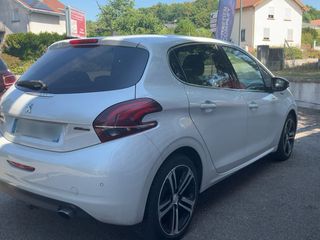 Peugeot 208 2017 Peugeot 208 1.2 e-THP GT Line-thumb-10