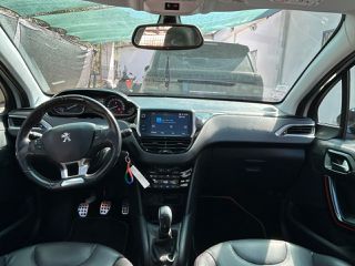 Peugeot 208 2017 Peugeot 208 1.2 e-THP GT Line-thumb-37