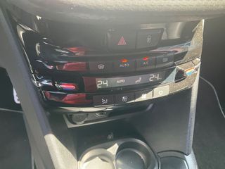 Peugeot 208 2017 Peugeot 208 1.2 e-THP GT Line-thumb-21