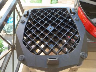 Βαλίτσα Givi E460 (46lt) χωρητικότητας 2 κράνη κλπ-thumb-8
